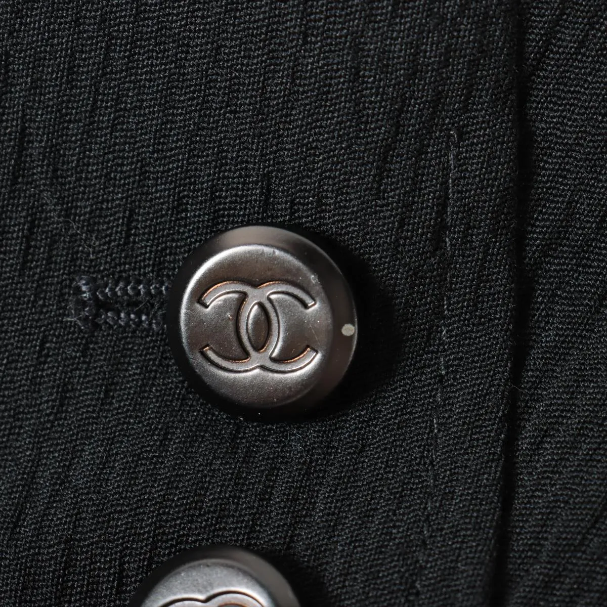 Chanel Coconut Button 98A Wool Setup 38  Black P11490