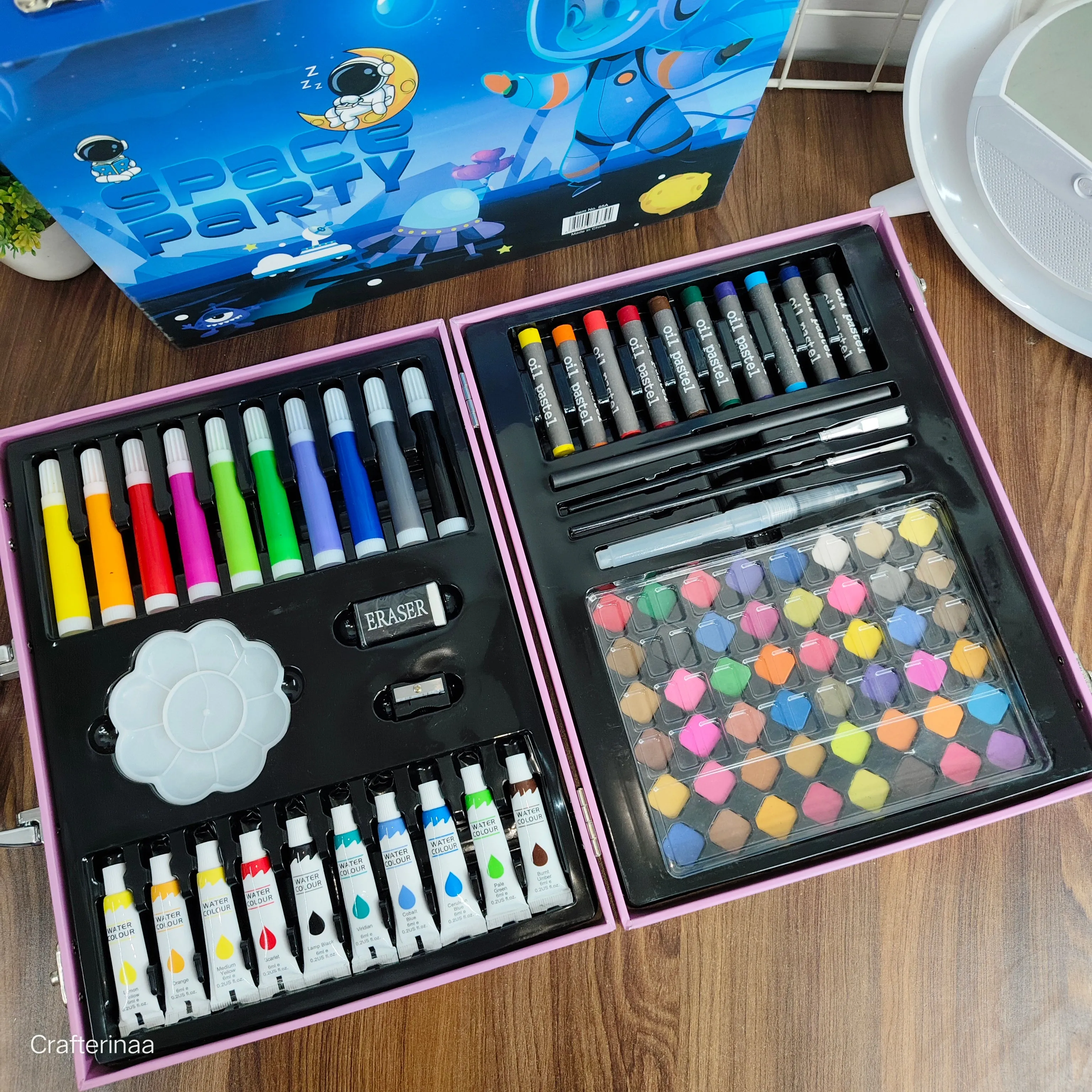 Colour set brief case