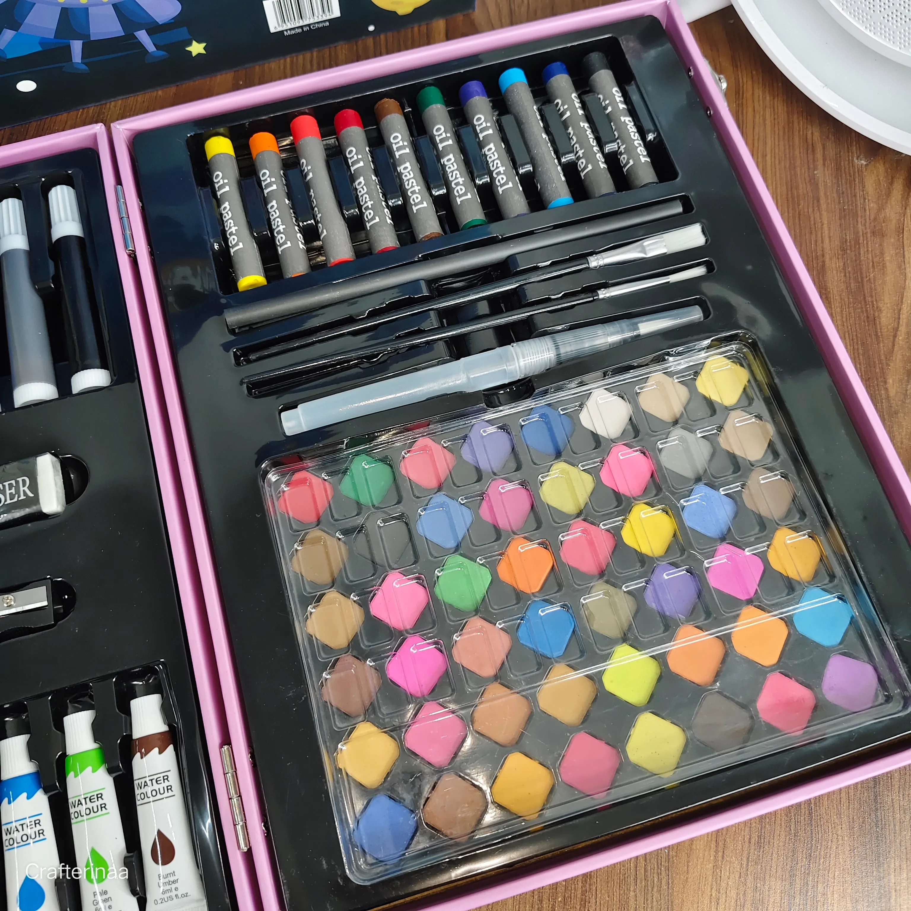 Colour set brief case